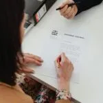 Podpisywanie dokumentu rozwodowego z podziałem majątku